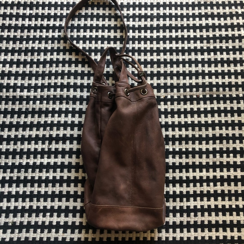wilsons leather vintage sling backpack